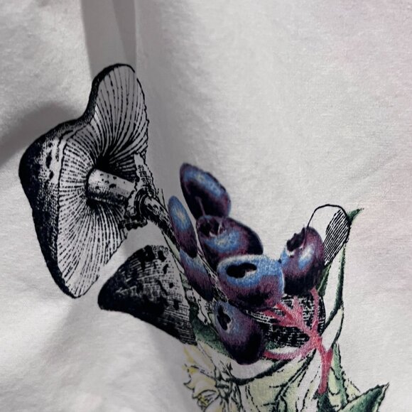 On The Byas Shirt Mens Medium Button Up Tropical Mushroom Floral Pocket Cotton - Picture 4 of 10